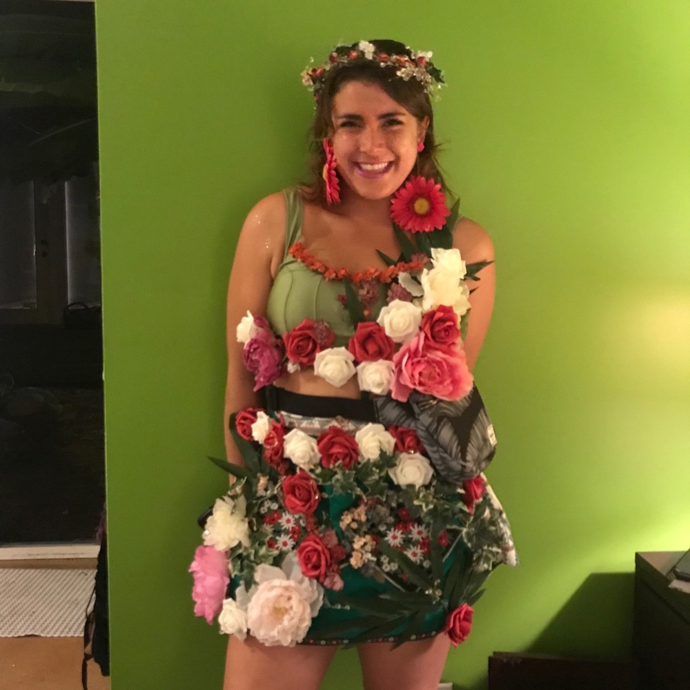Meet your Posher, Victoria (that’s me!)